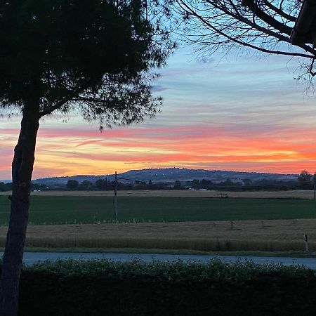 Agriturismo La Fonte Di San Girio Guest House โปเตนซา ปิเชนา ภายนอก รูปภาพ