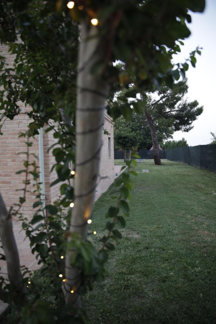 Agriturismo La Fonte Di San Girio Guest House โปเตนซา ปิเชนา ภายนอก รูปภาพ